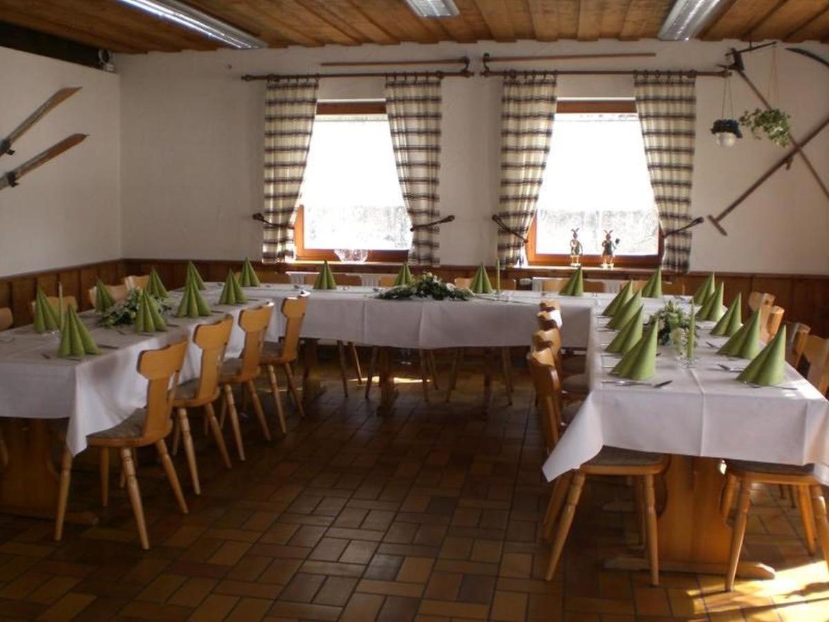 Hoehengasthof Wanderheim Naegelehaus Hotel Albstadt Exterior photo